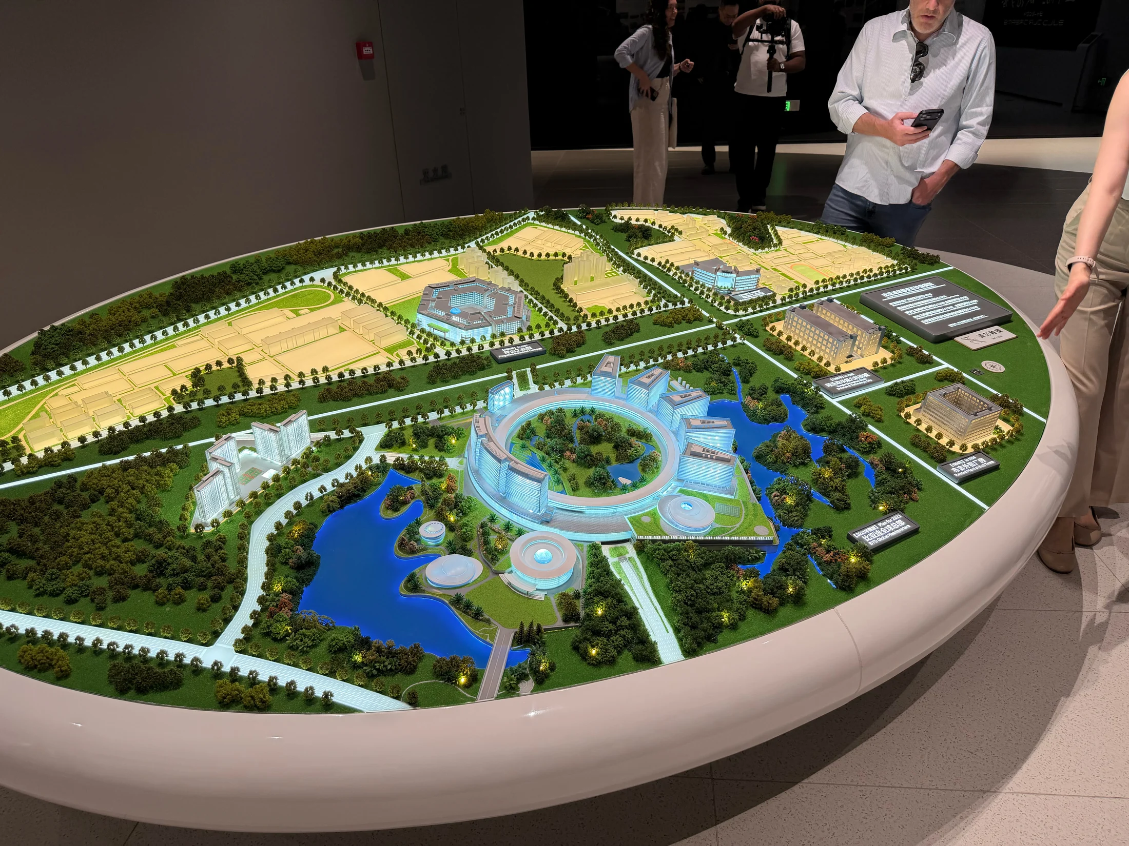 Maquete do complexo apresentada no museu da BYD.