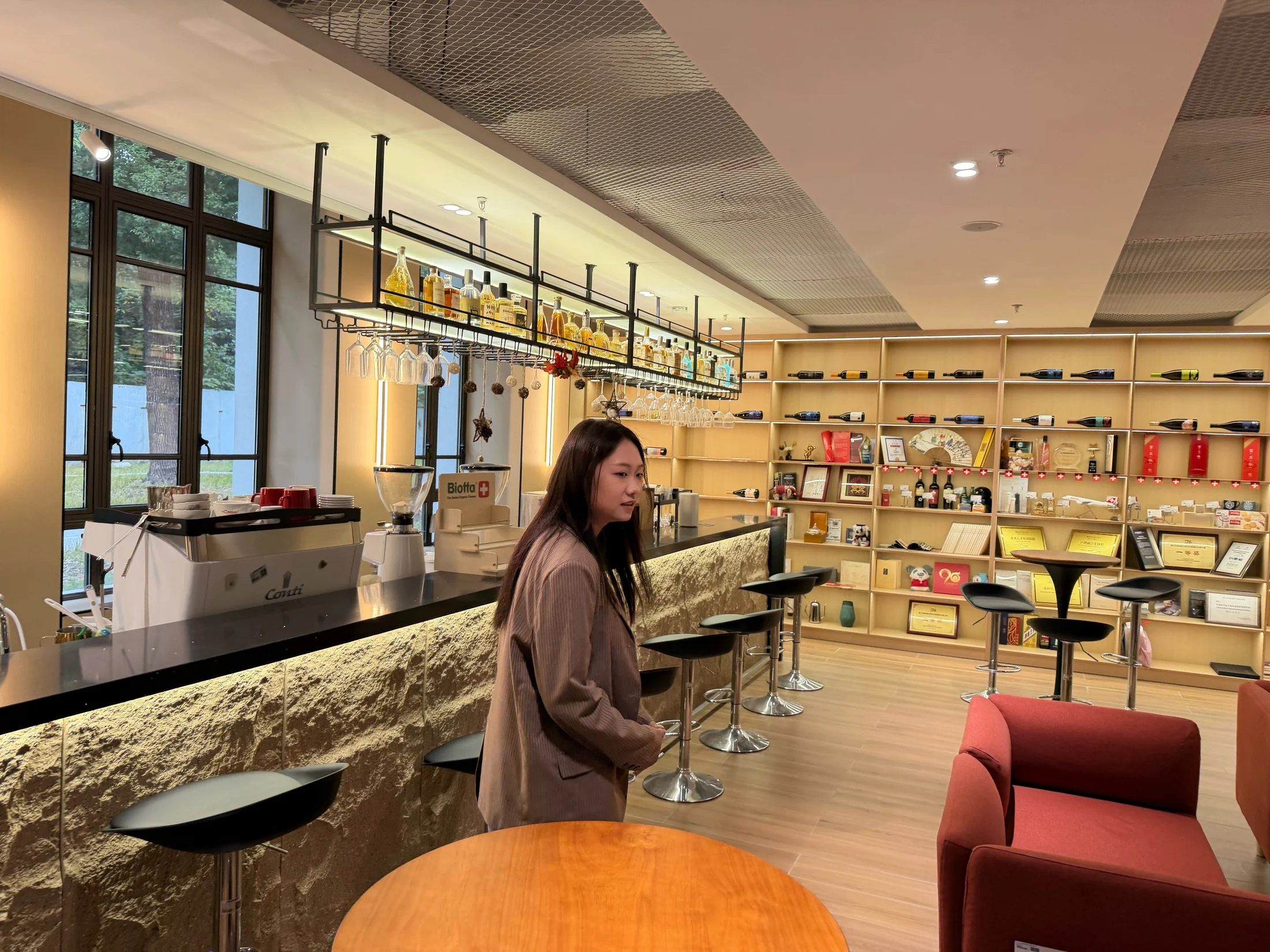 Visita ao ambiente de bar e hospitalidade.