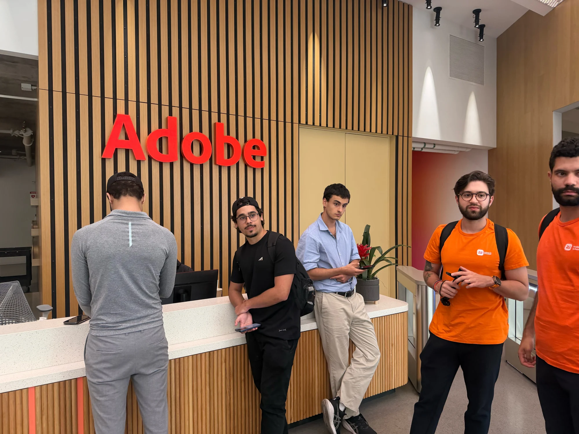 Registro 33 da visita à Adobe em San Jose