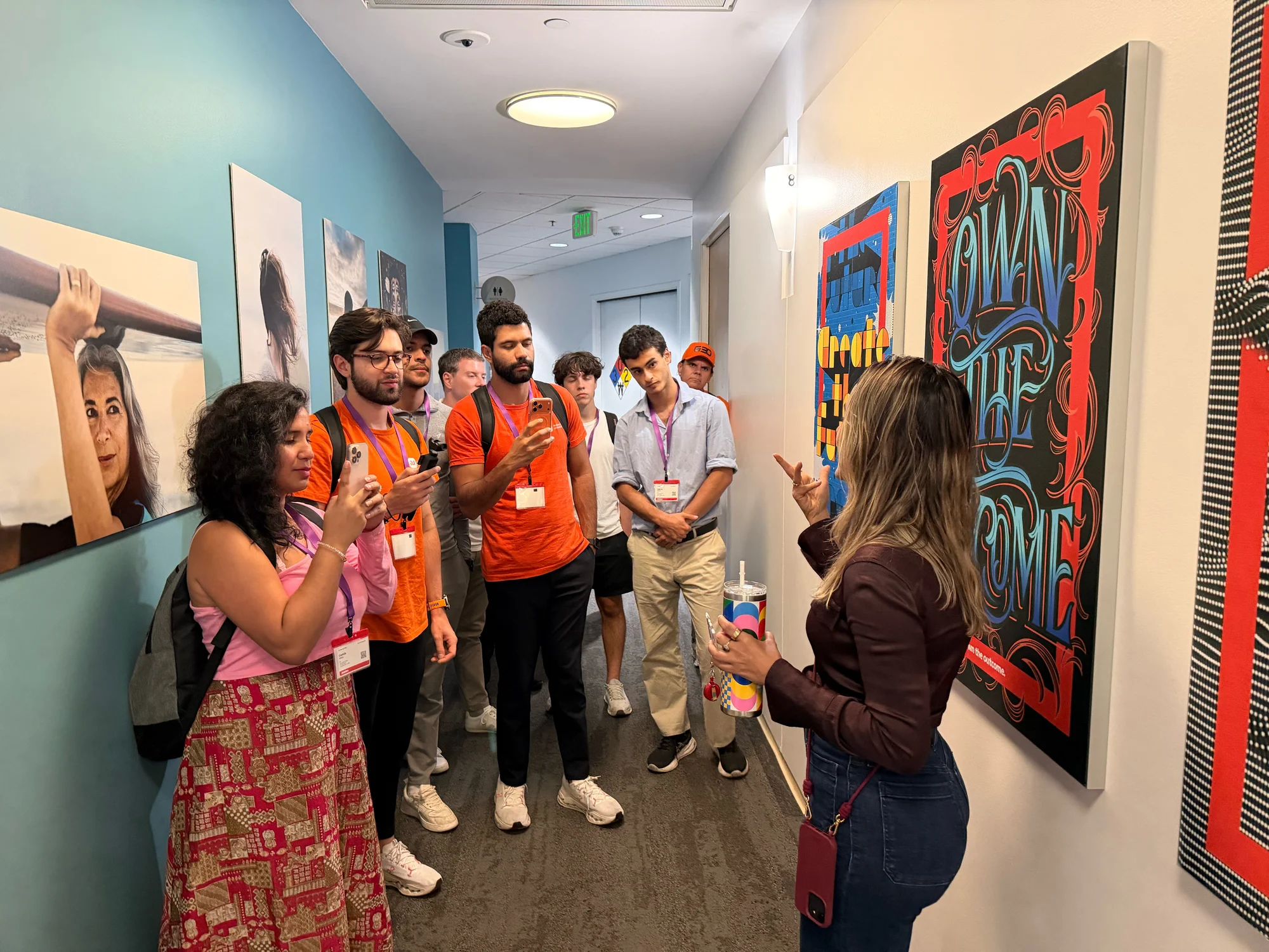 Registro 24 da visita à Adobe em San Jose