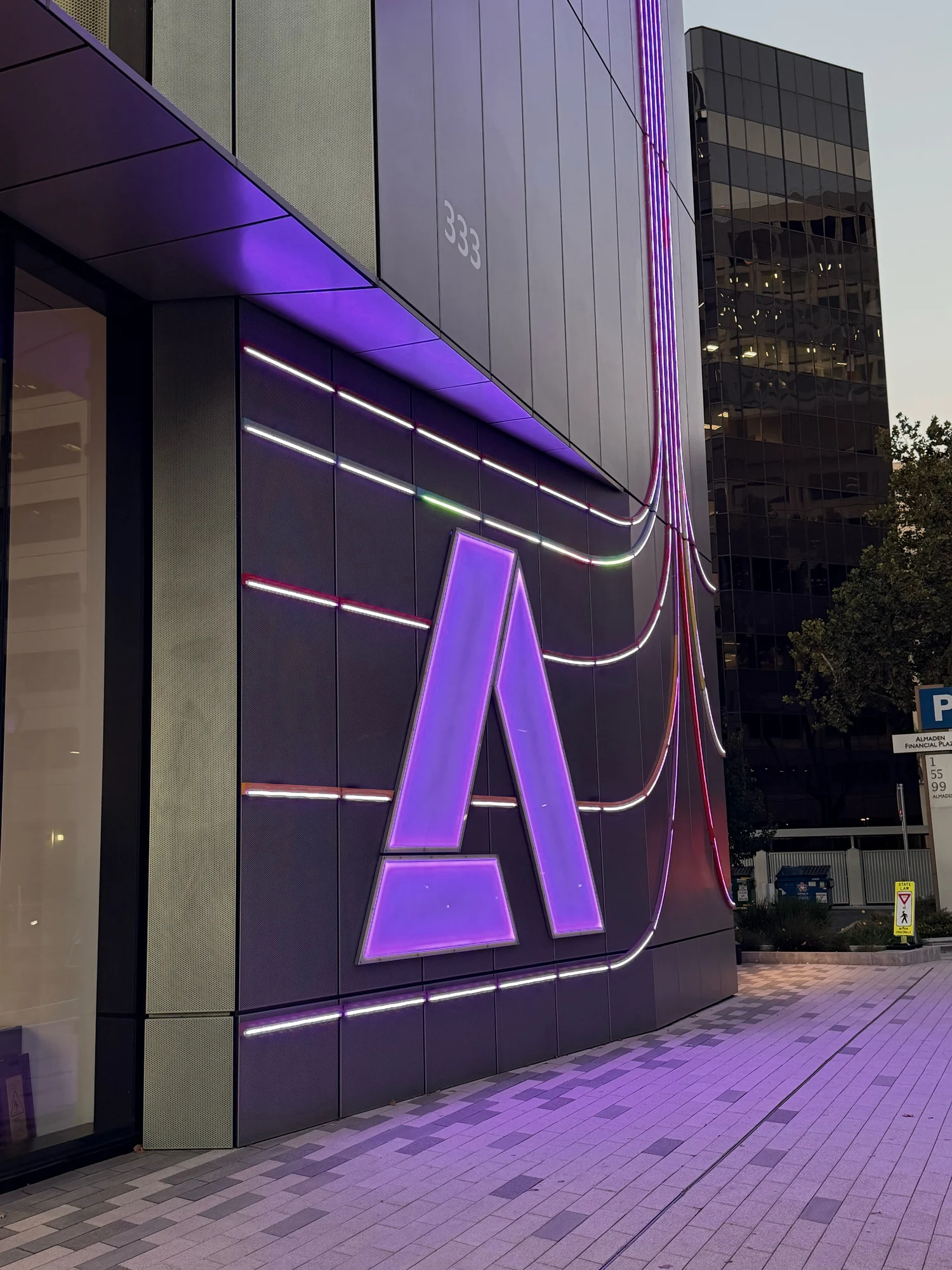 Registro 1 da visita à Adobe em San Jose