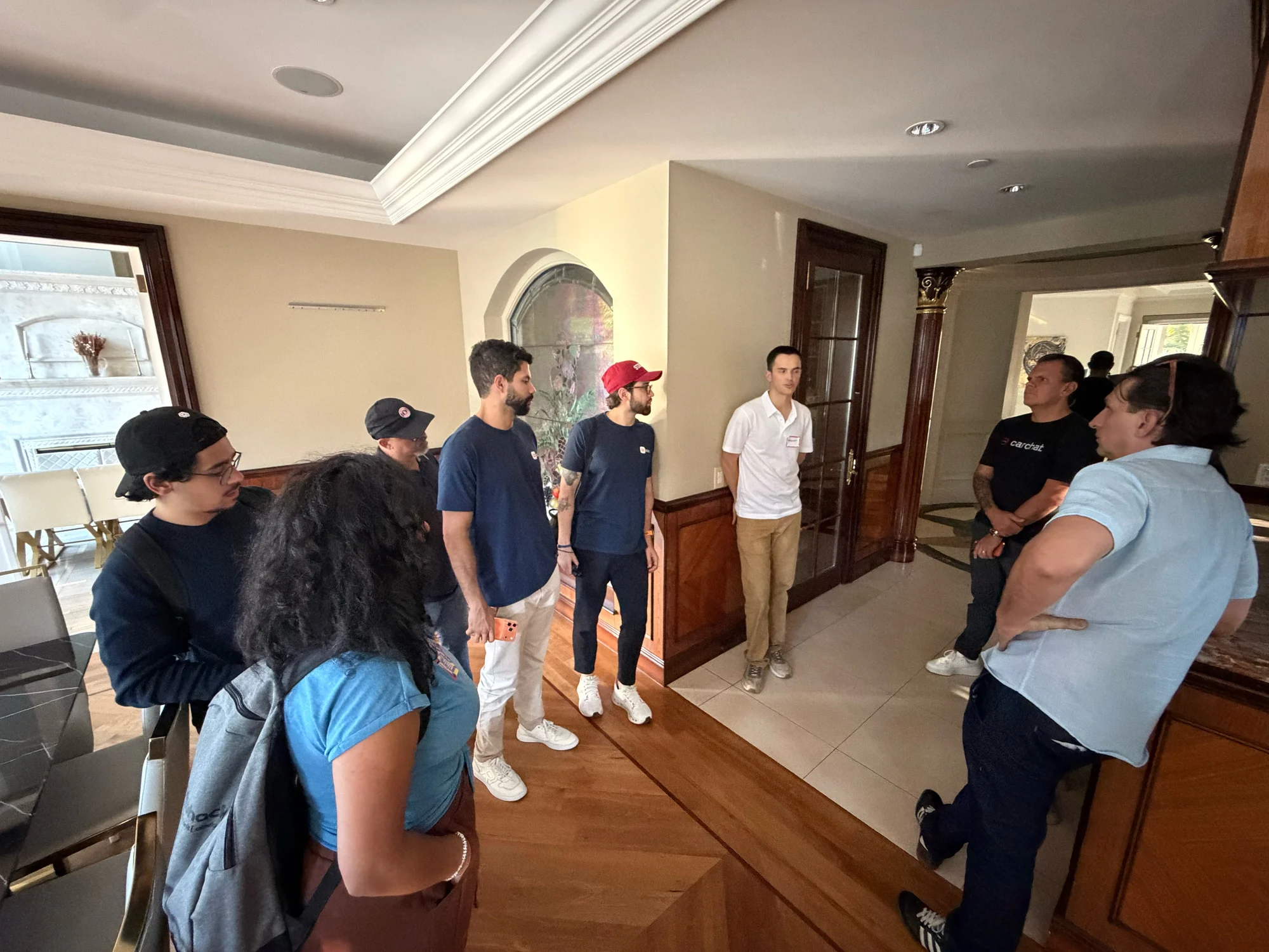Registro 23 da visita à AGI House em Hillsborough