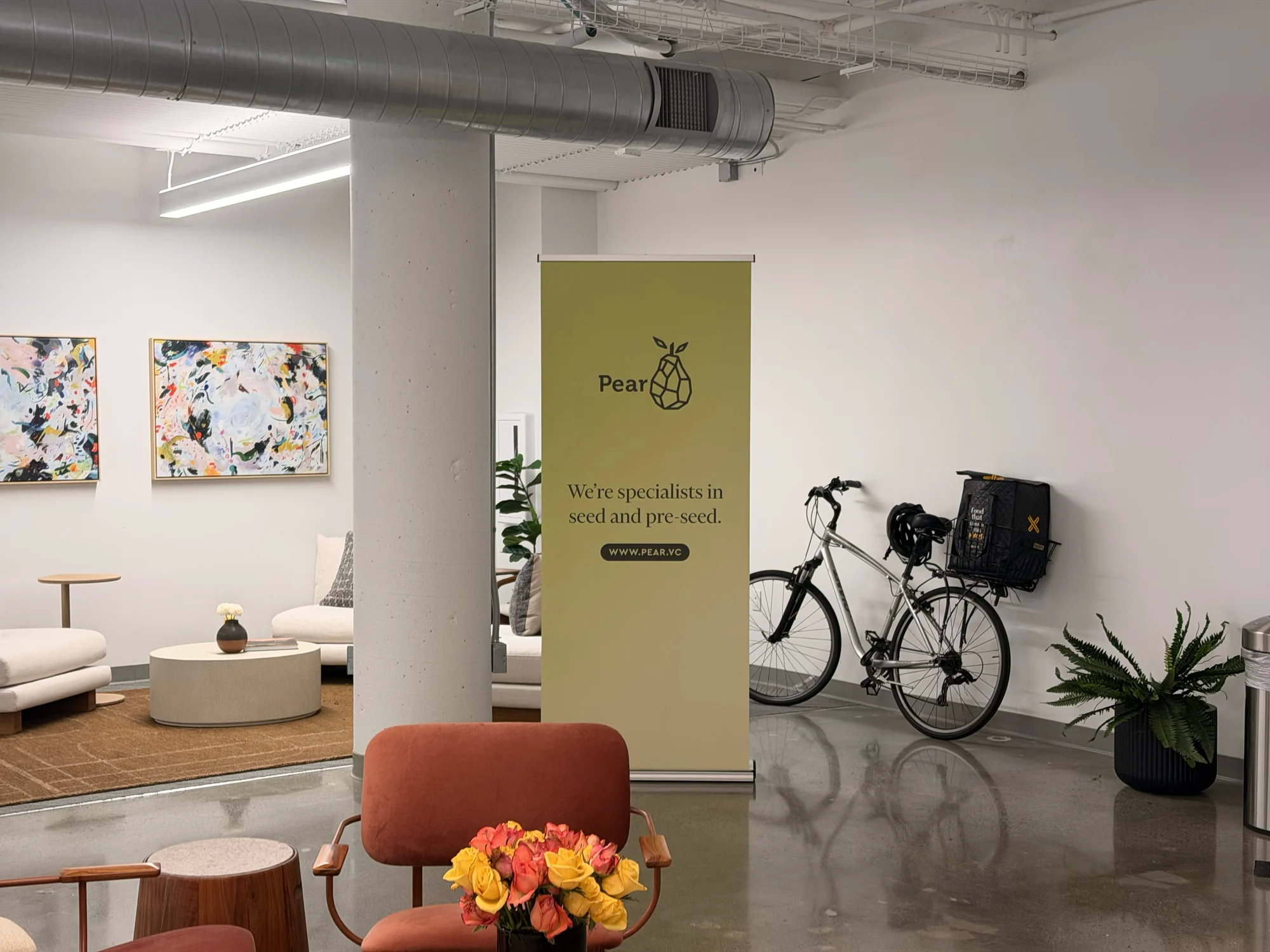 Registro 7 da visita à Hexagon e ao Milo na Pear VC em Pear VC, San Francisco