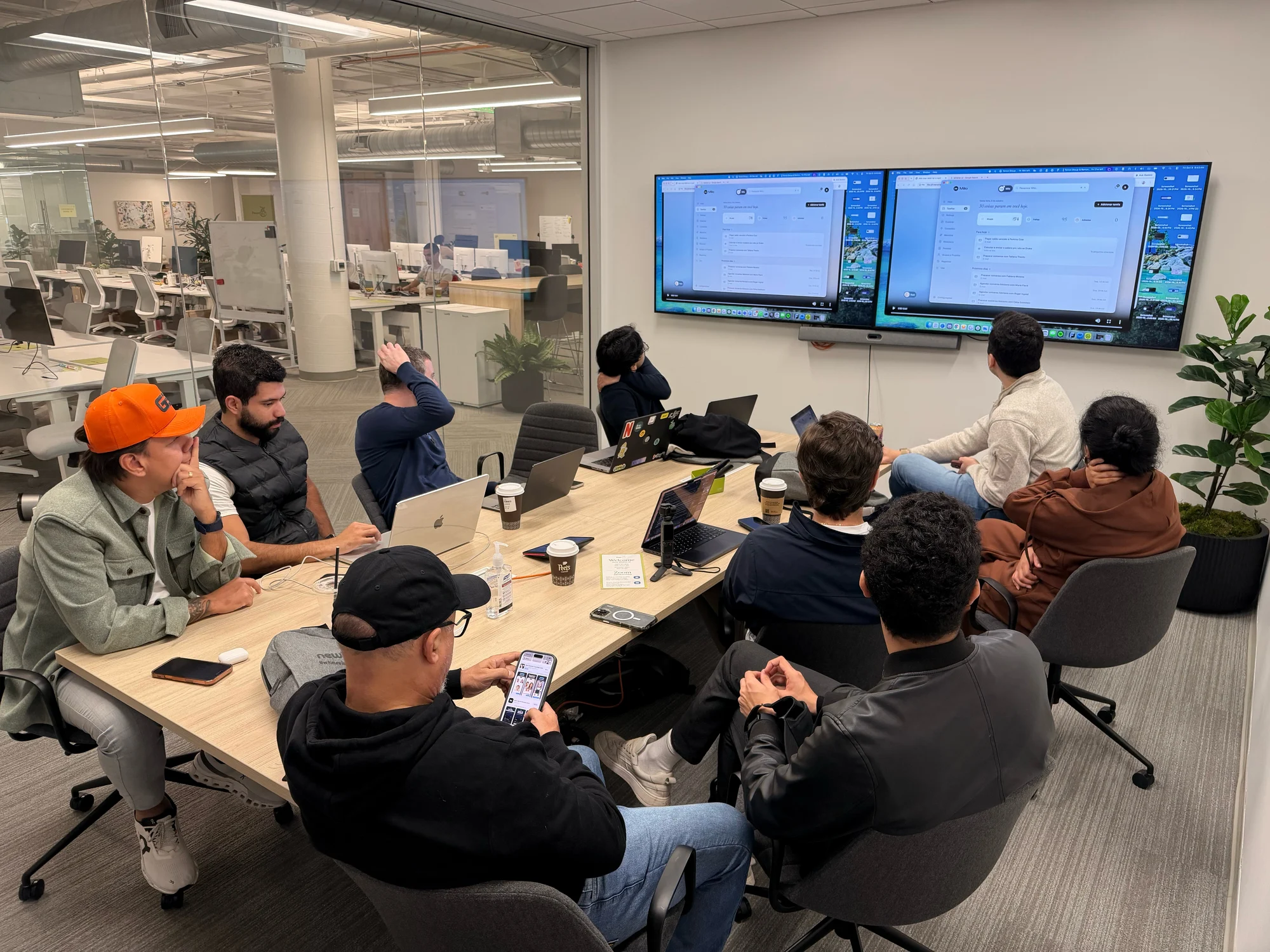 Registro 3 da visita à Hexagon e ao Milo na Pear VC em Pear VC, San Francisco
