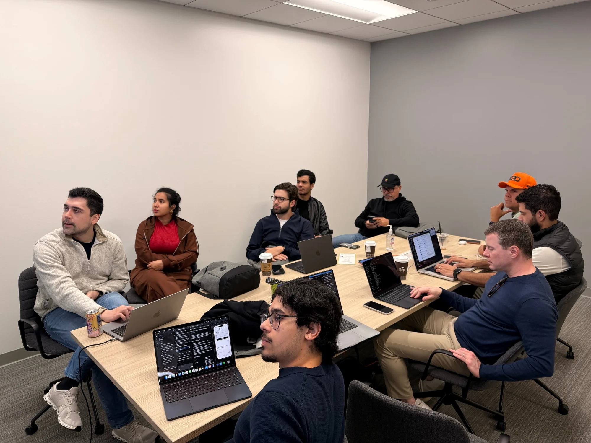 Registro 6 da visita à Hexagon e ao Milo na Pear VC em Pear VC, San Francisco