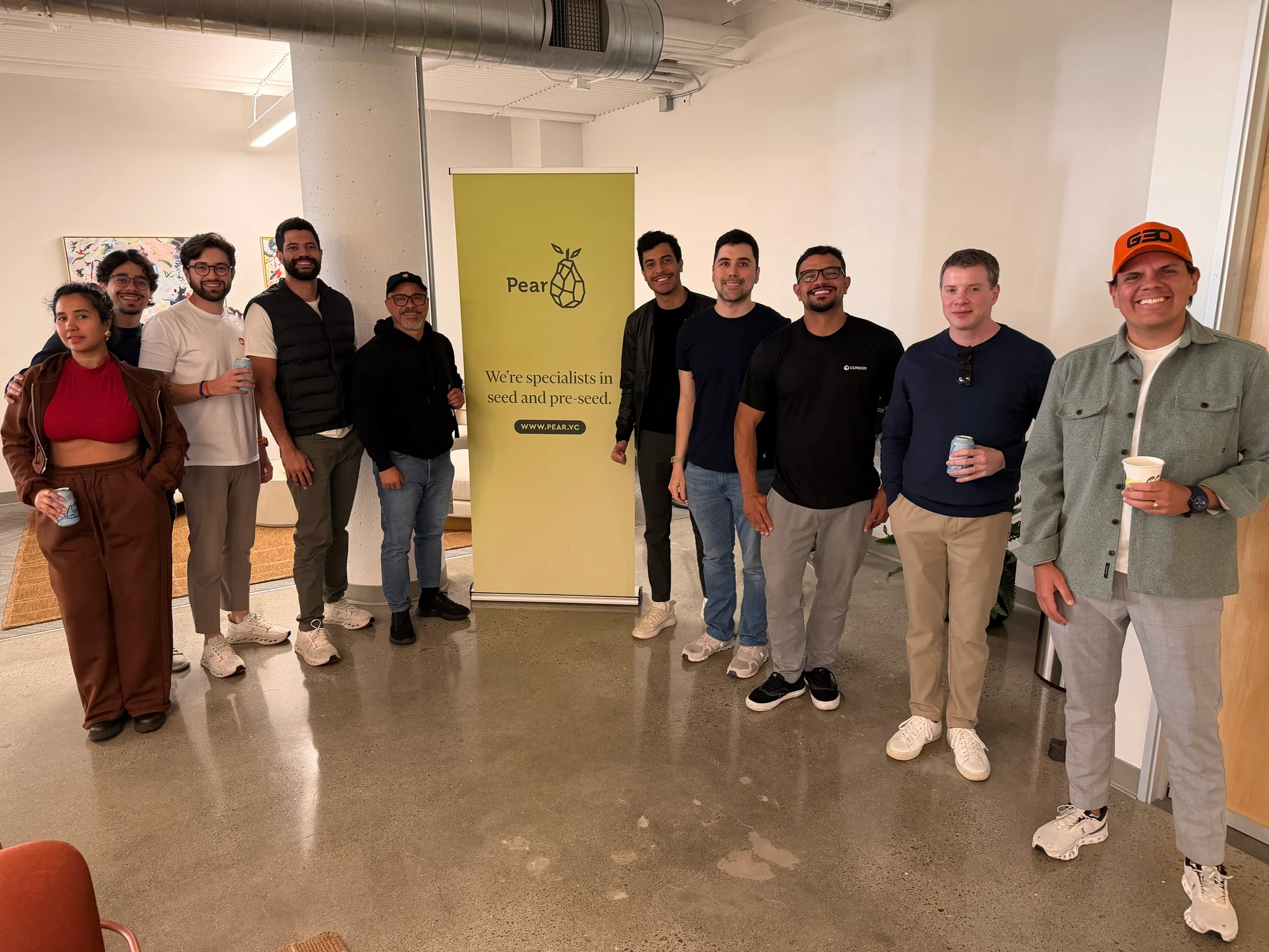 Registro 12 da visita à Hexagon e ao Milo na Pear VC em Pear VC, San Francisco