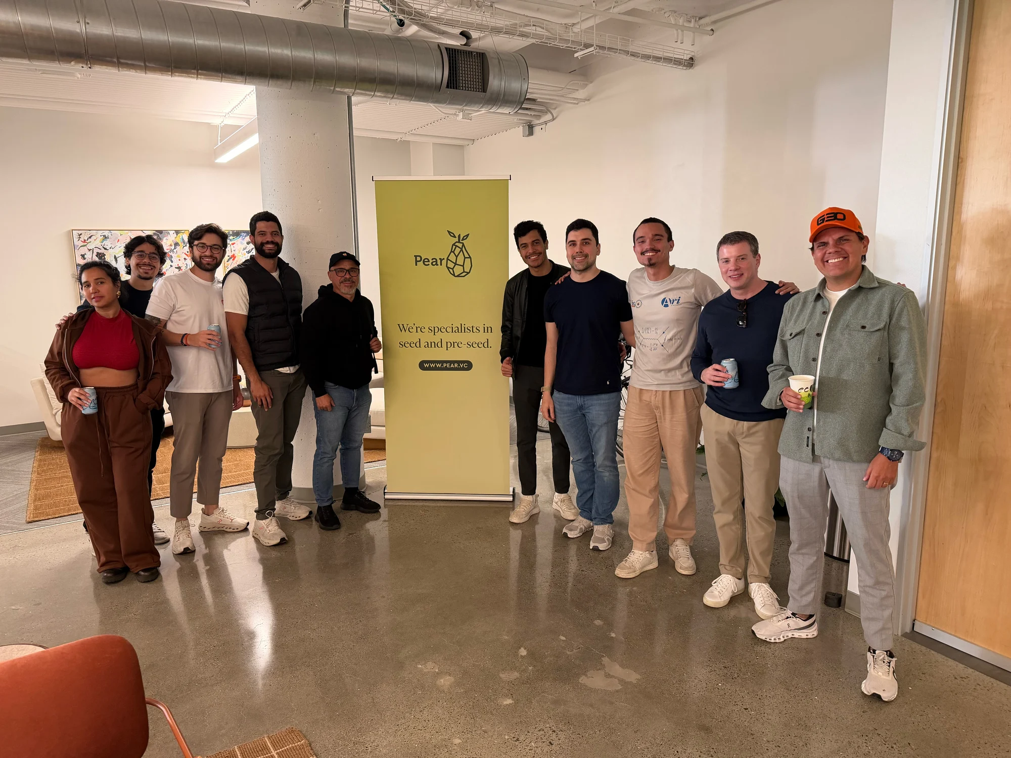 Registro 15 da visita à Hexagon e ao Milo na Pear VC em Pear VC, San Francisco