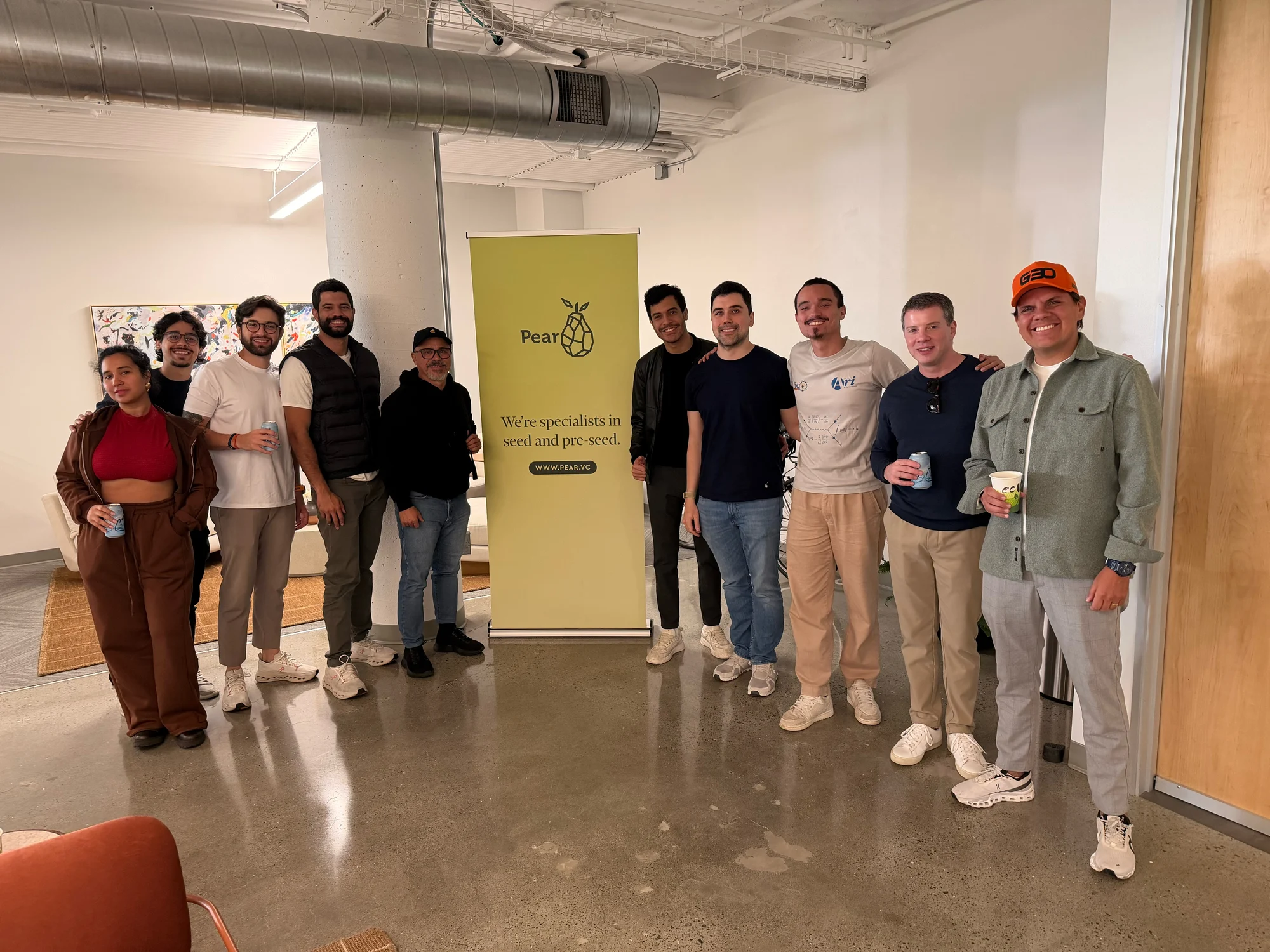Registro 16 da visita à Hexagon e ao Milo na Pear VC em Pear VC, San Francisco