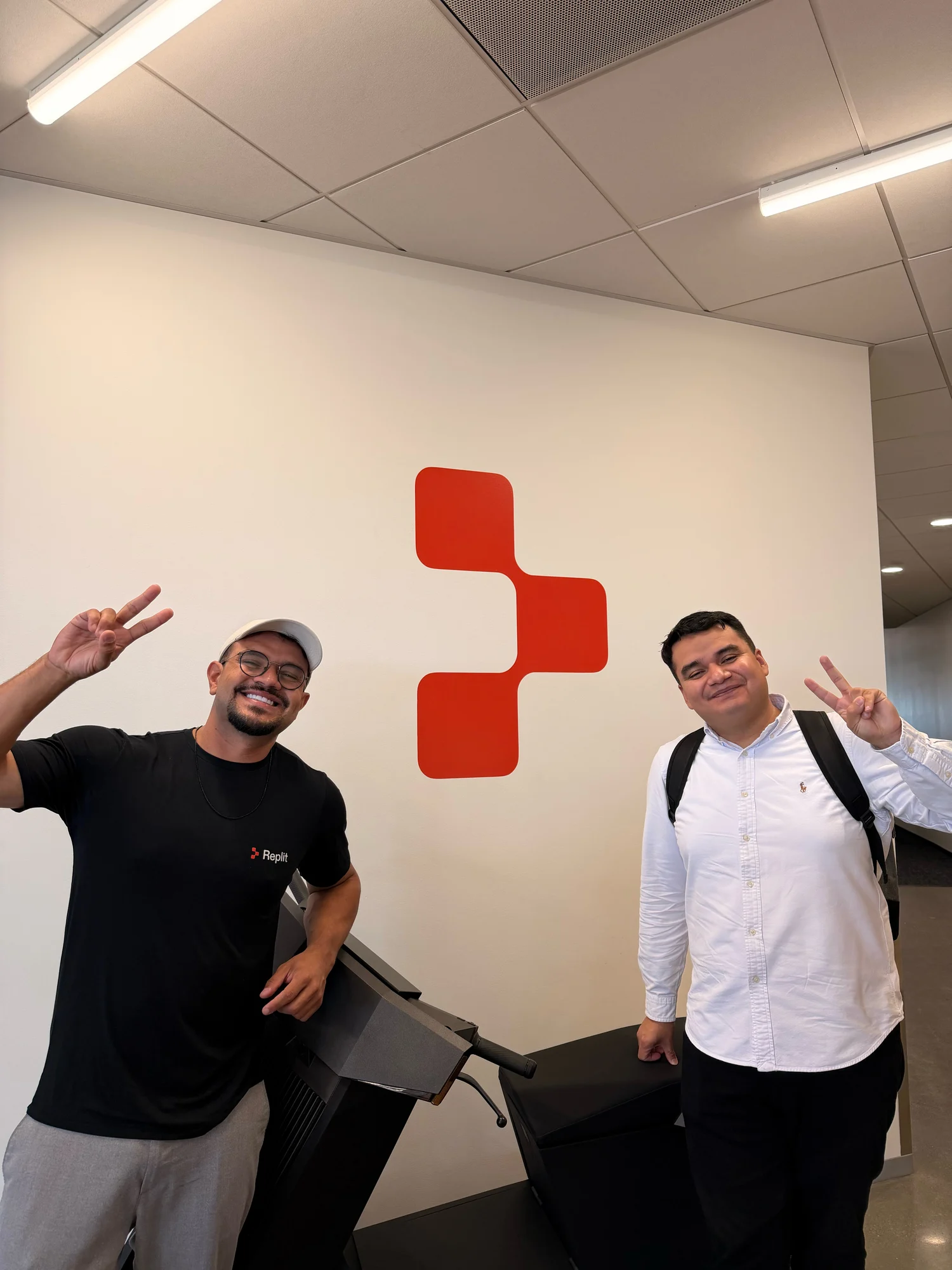 Registro 21 da visita à Replit em Foster City