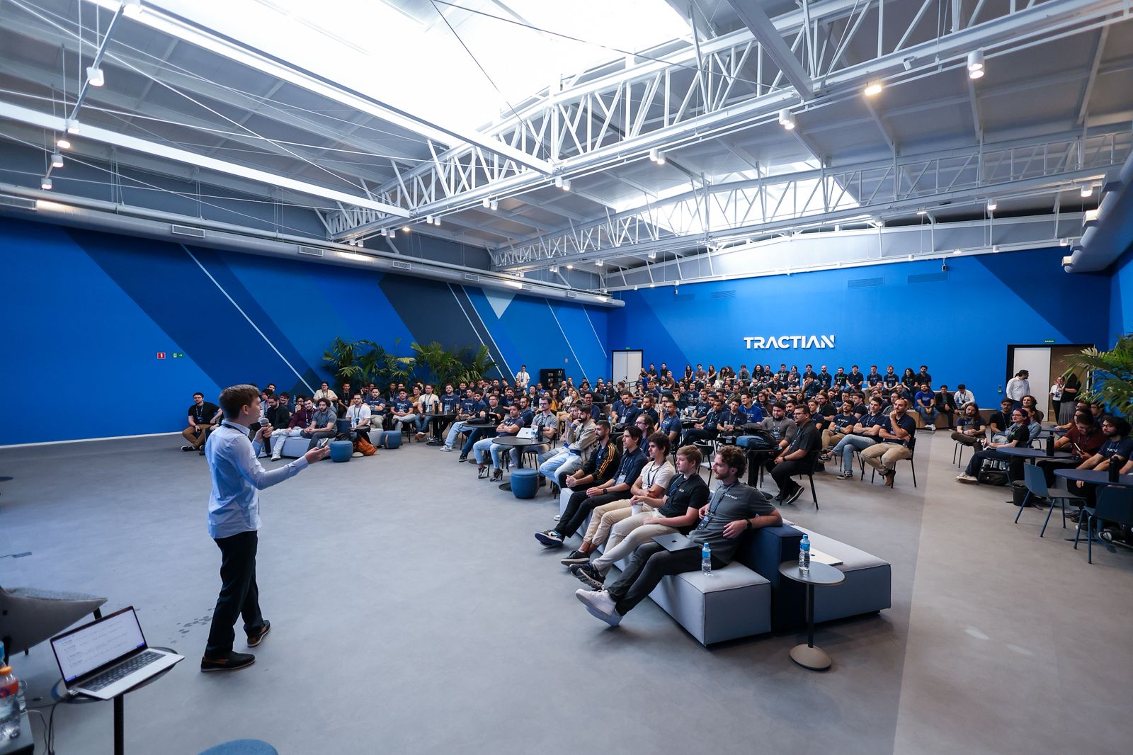 WhatsApp Image 2025-09-30 at 16.16.08